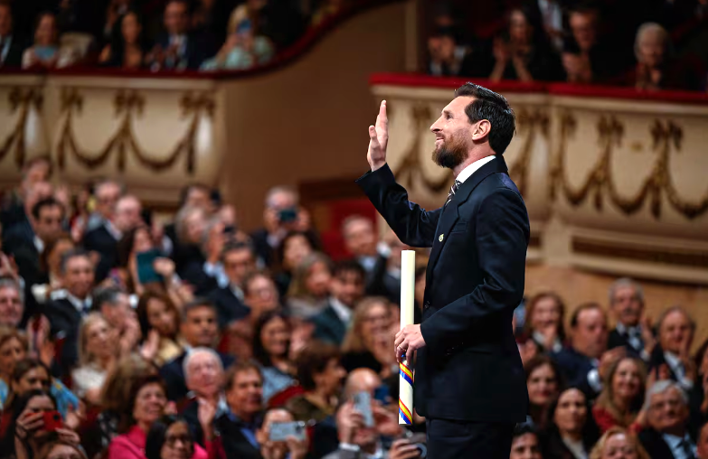 Lionel Messi recibió el Premio Princesa de Asturias en España
