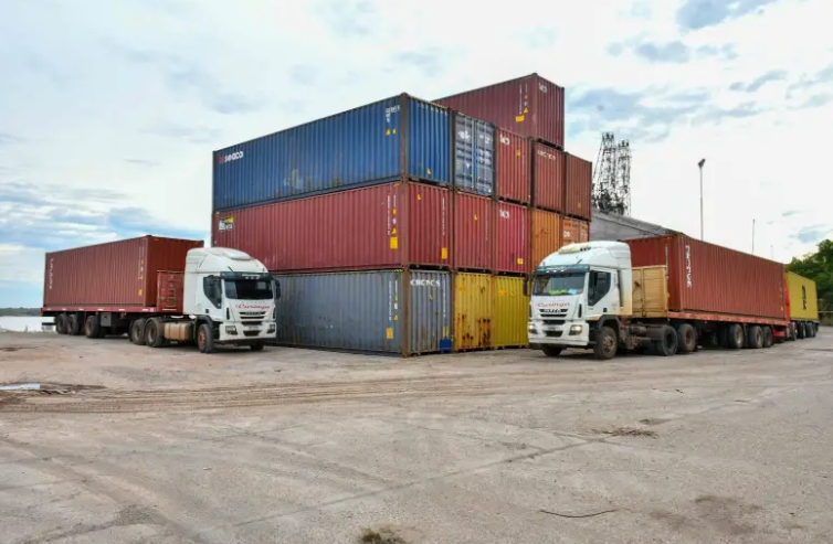 El puerto de Corrientes opera con normalidad y registra un crecimiento del 12% en las cargas